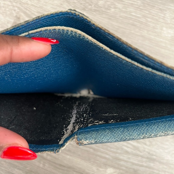 Liquidation Sale! Vintage Epi Leather Marco Wallet, Blue - Picture 4 of 6